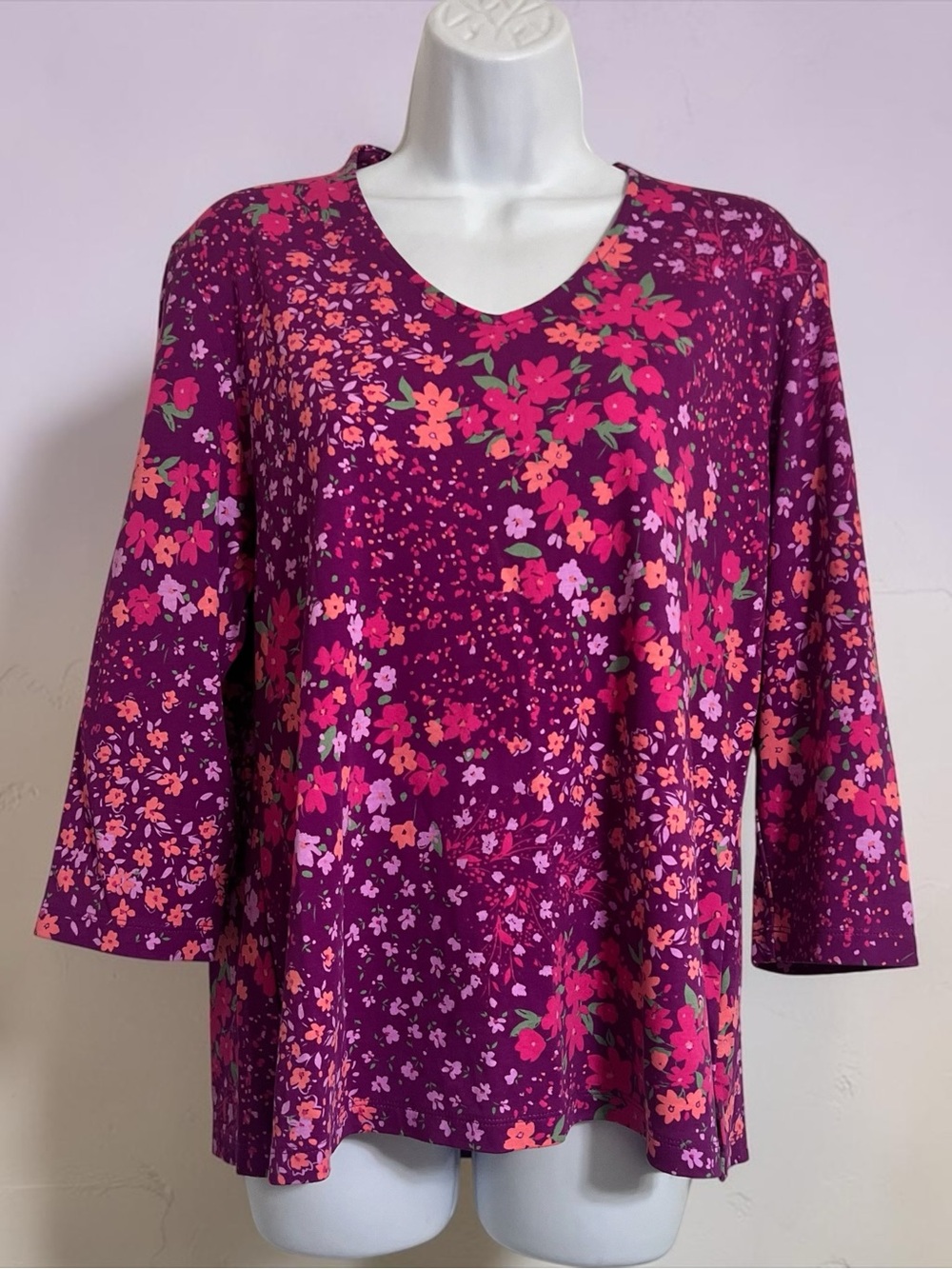 Isaac Mizrahi Live A512779 Floral V Neck 3/4 Sleeve Tunic Top